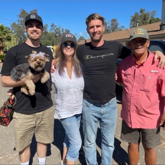 Welcome to Kristi's closet - Picture 6 of 8